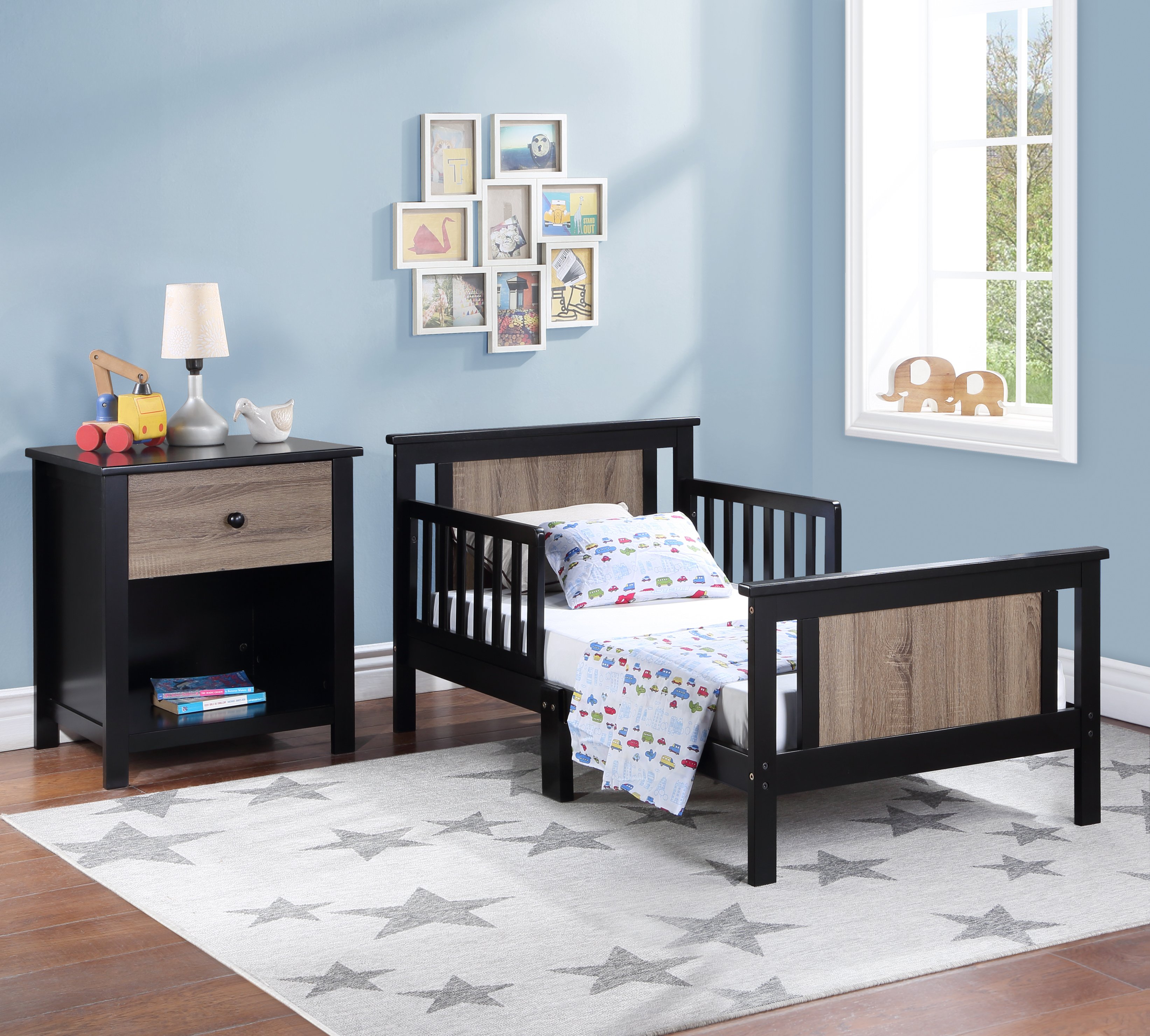 Connelly Reversible Panel Toddler Bed Midnight Blue/Vintage Walnut (Color: Black/Vintage Walnut)